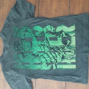 Boys Hulk tshirt size sm